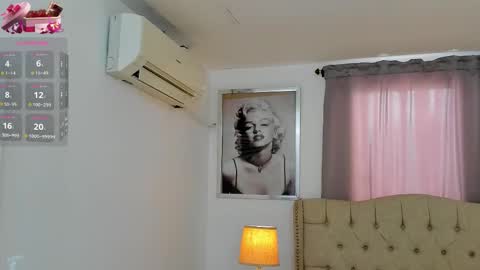 Ariana Reyes online show from September 19, 5:56 pm