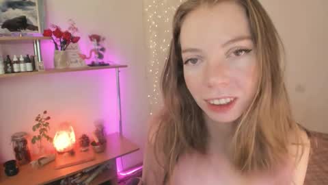 Eliise online show from March 24, 8:20 am