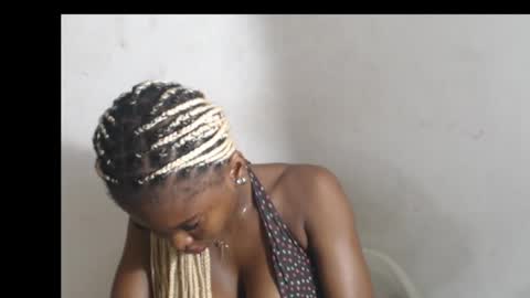 beautyslut1 online show from April 7, 6:37 am