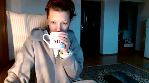 Raluca online show from January 3, 6:22 am