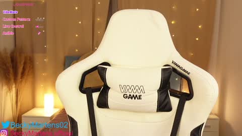 BeckyMartens come join me on    while im offline here  online show from January 24, 3:22 am