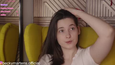 BeckyMartens come join me on    while im offline here  online show from March 4, 4:08 am