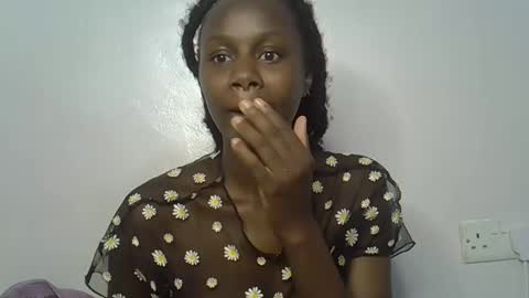 beeswee online show from December 25, 7:57 am