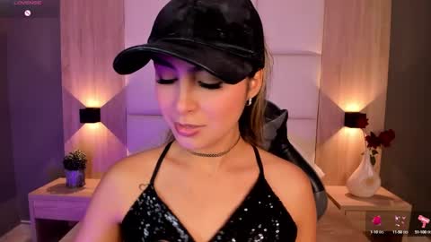 Bella cam online show from September 25, 8:50 pm