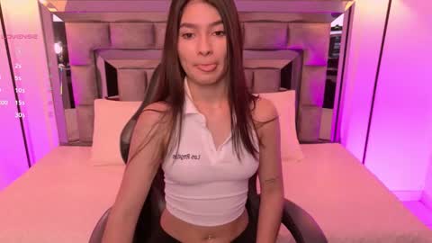 Bella  online show from January 8, 1:15 pm