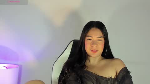 Laura online show from February 8, 11:44 am