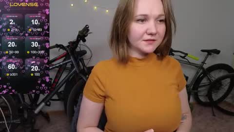 Bella online show from October 9, 8:13 pm