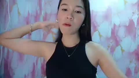 bella online show from April 1, 9:32 am