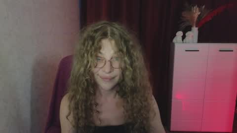 Bella online show from March 28, 3:55 pm