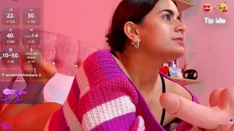 bella_thixx online show from November 20, 6:14 am