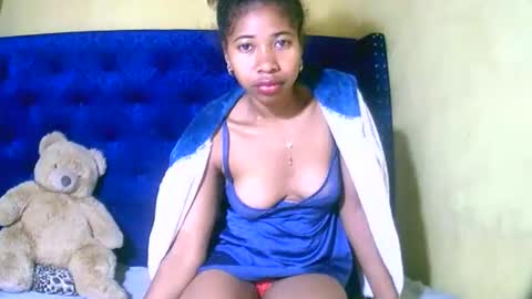 bellaena online show from September 10, 11:27 pm