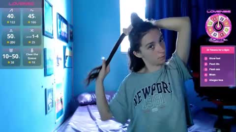 bellaqueen0701 online show from September 9, 9:31 am