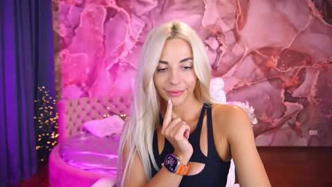 Bella online show from September 22, 7:45 pm