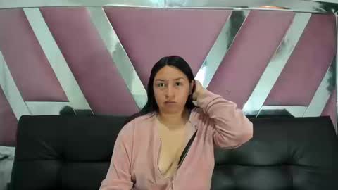 BellaRoux online show from January 13, 2:10 pm