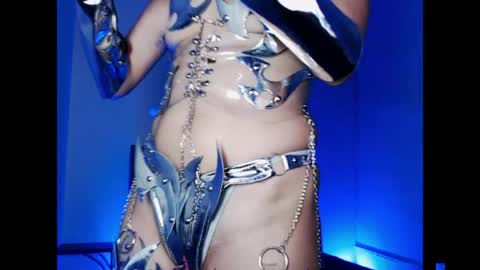    online show from April 18, 11:04 pm