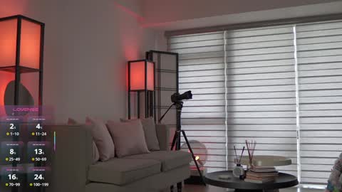 Belle Adrienne  IG  online show from November 2, 12:36 am