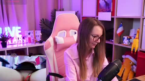 Alice online show from April 23, 6:43 am