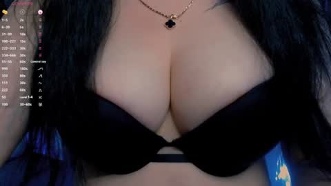 Hello I am kind friendly and cute girl online show from July 17, 10:46 pm