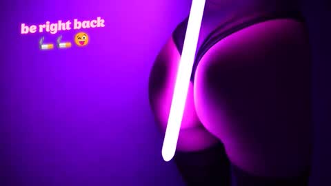 Your Annabelle Wolf  online show from December 15, 5:18 pm