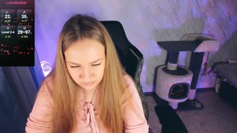 Your Annabelle Wolf  online show from January 6, 2:14 pm