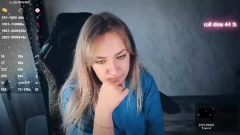 Your Annabelle Wolf  online show from July 21, 3:13 pm
