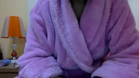 tixxie  online show from January 29, 3:54 am