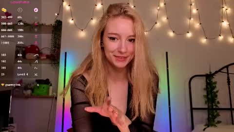 Hi Im NikaComing back online on Monday 3 online show from June 10, 6:12 am
