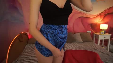 Violette online show from October 16, 12:02 am