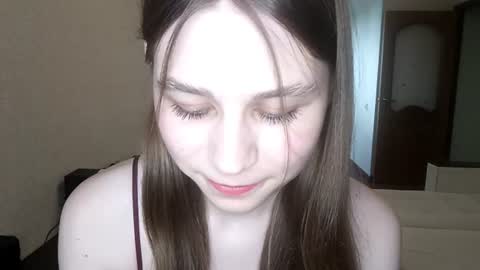Leila online show from June 26, 11:00 am