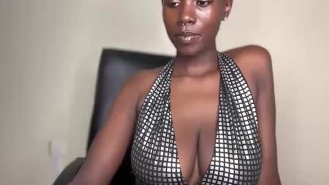 Adah online show from February 10, 9:15 pm