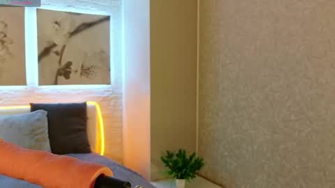 Betty online show from April 12, 8:33 pm