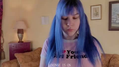 Eliz online show from March 2, 3:17 am