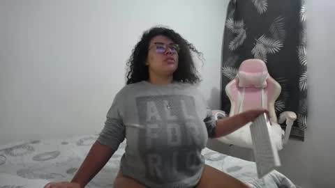 Bianca Tuesday to Sunday from 2am to 6am UTC-5 online show from February 18, 8:05 am