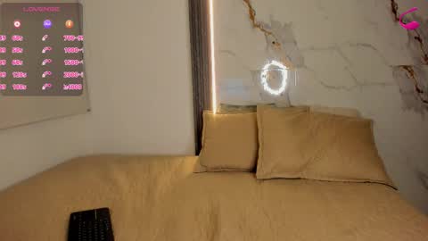 bianca_onyx online show from November 8, 1:32 am