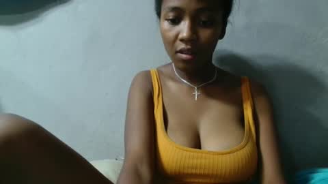 bienvenue987832 online show from May 2, 5:27 pm