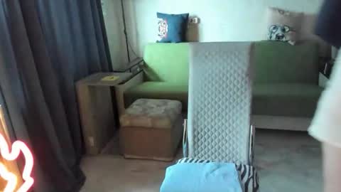 mom online show from November 10, 2:39 am