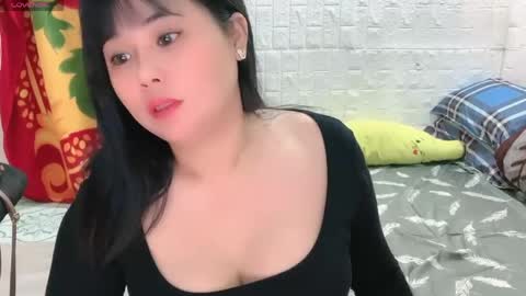 bigassbee7 online show from April 13, 7:20 am