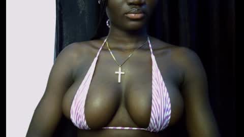 Esthy online show from September 22, 6:50 pm