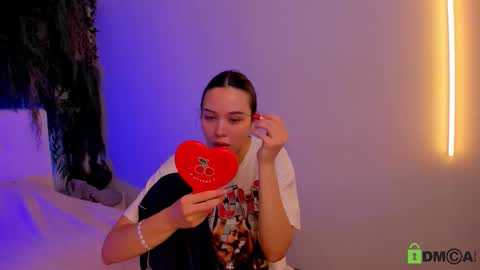 Jenny online show from November 13, 9:30 am