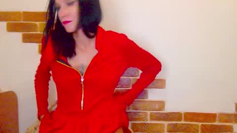 Kristin online show from October 5, 4:45 pm