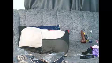 candy online show from November 15, 7:59 pm