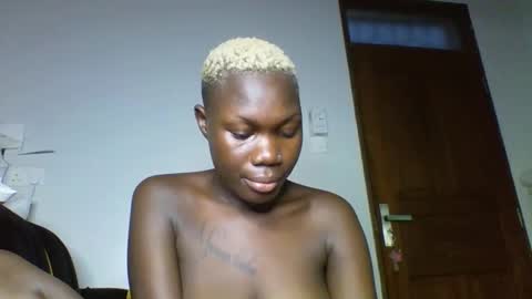 blackmarvel02 online show from January 31, 7:23 pm