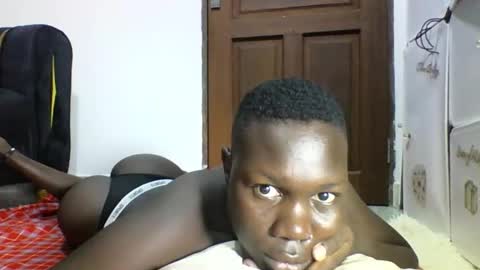 blackmarvel02 online show from November 5, 6:29 am