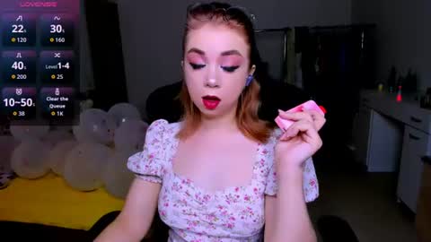 Nicole online show from July 28, 6:33 am