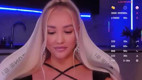 Lana online show from April 19, 2:11 am