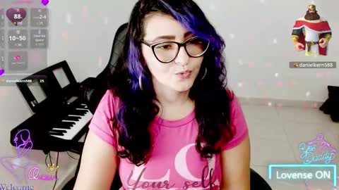 susan  online show from February 8, 4:05 am