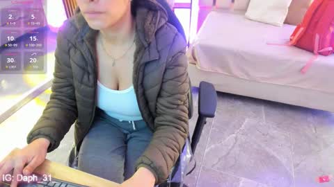 blue_tay1 online show from October 5, 11:37 am