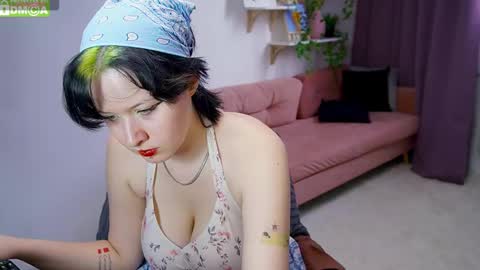 bluebeell online show from March 29, 1:32 pm