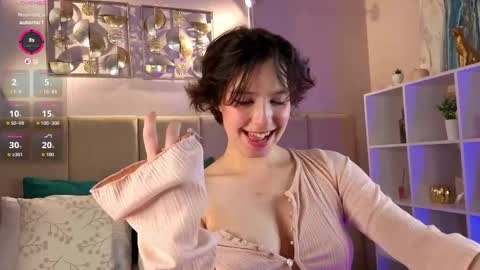 Charlotte  dont forget to thumbs up me  online show from May 5, 3:31 am