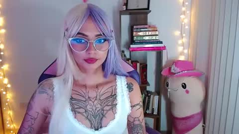 Im Abril .. Nice to meet you  thumb up me please its important  INDEPENDENT MODEL online show from October 5, 12:37 am